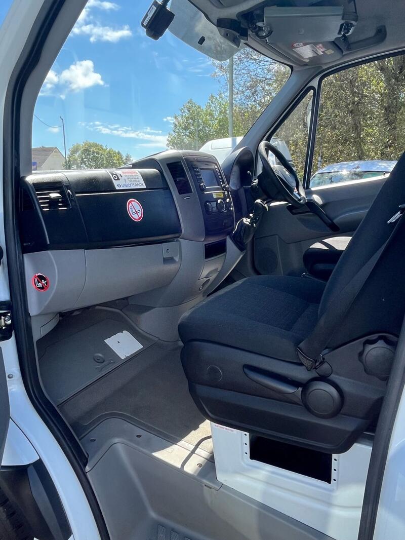 MERCEDES-BENZ SPRINTER