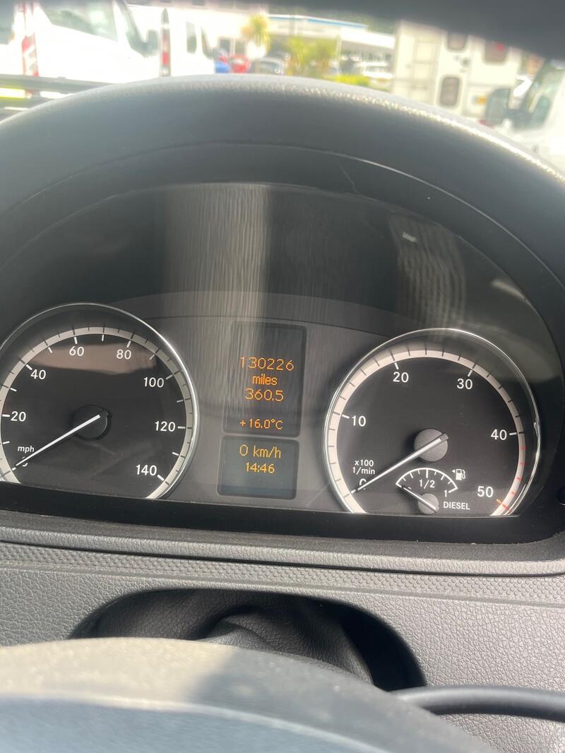 MERCEDES-BENZ VITO