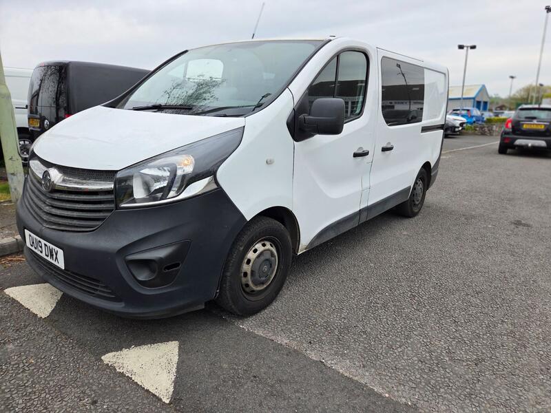 VAUXHALL VIVARO