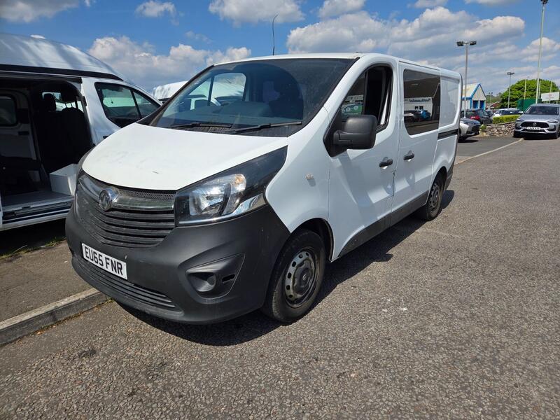 VAUXHALL VIVARO