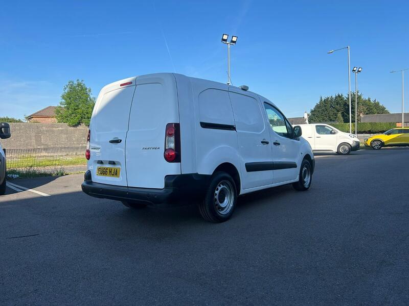 PEUGEOT PARTNER