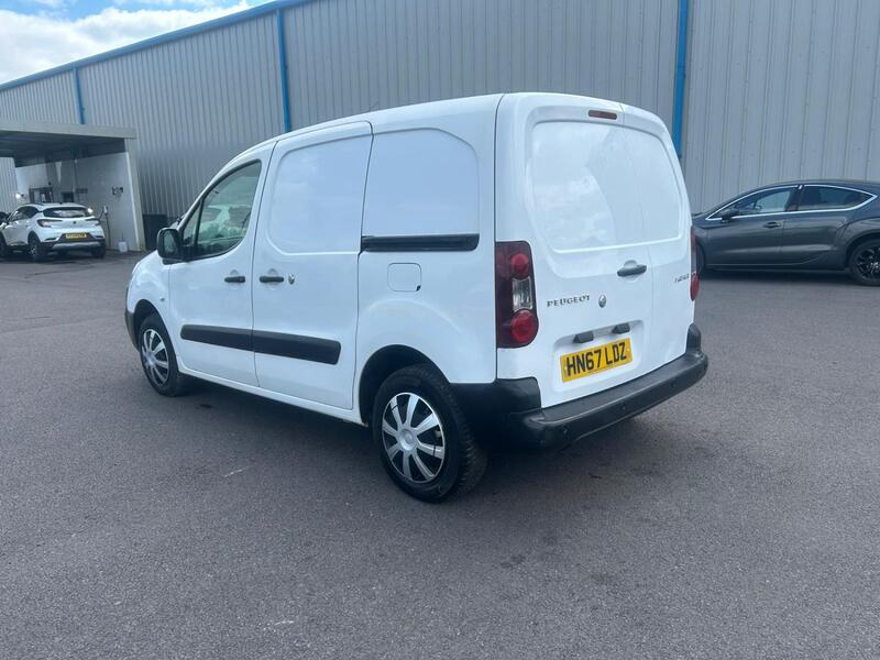 PEUGEOT PARTNER