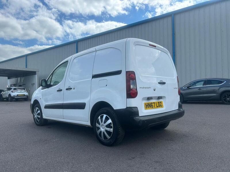 PEUGEOT PARTNER