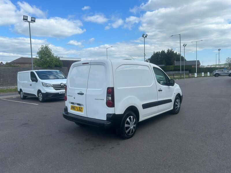 PEUGEOT PARTNER