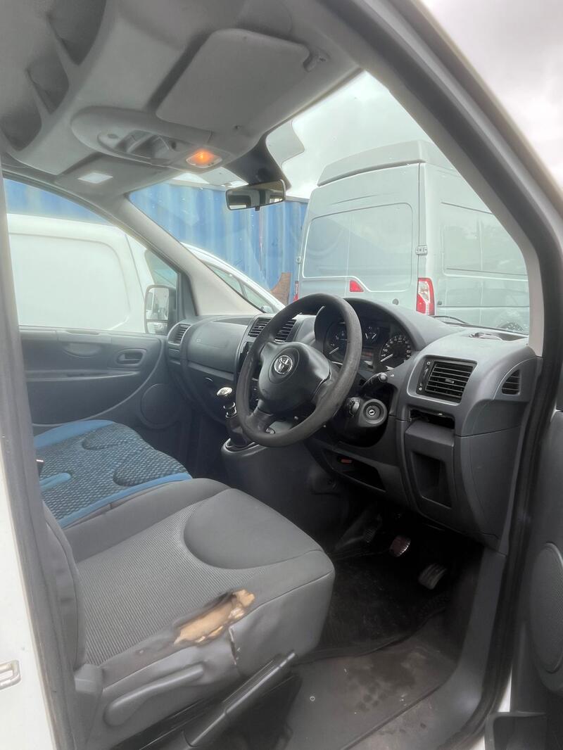 TOYOTA PROACE