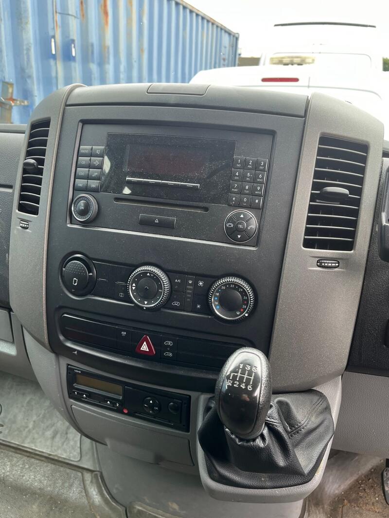 MERCEDES-BENZ SPRINTER
