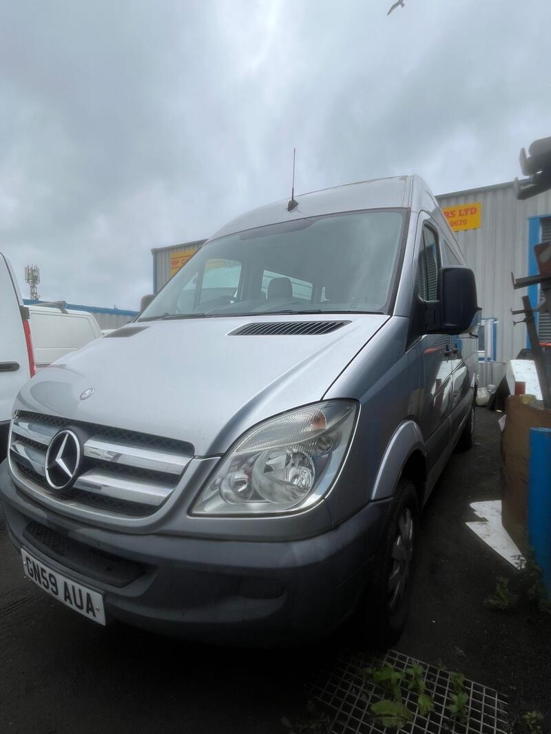 MERCEDES-BENZ SPRINTER