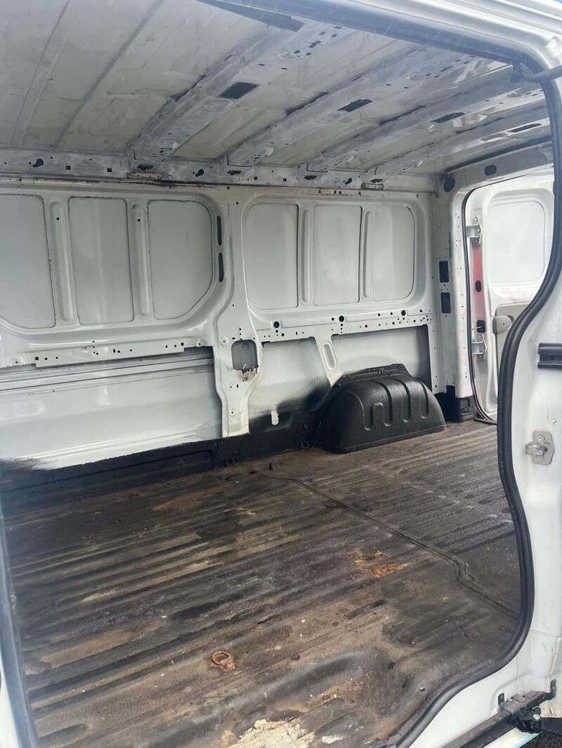 RENAULT TRAFIC