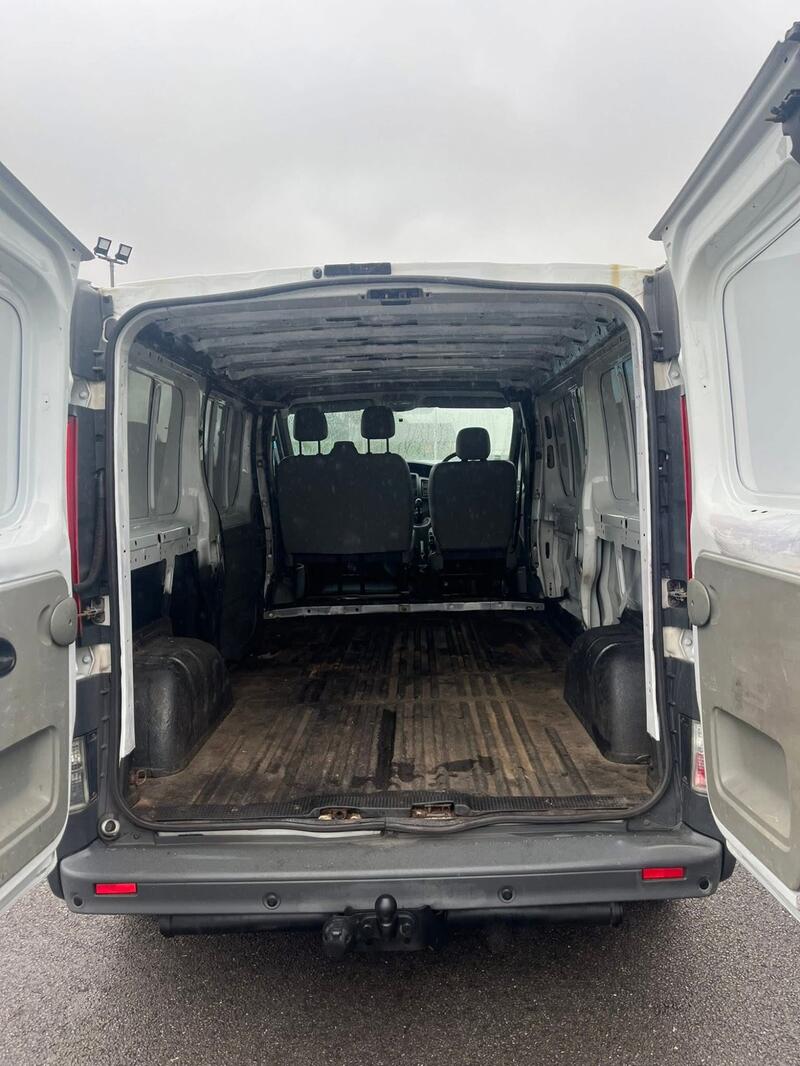 RENAULT TRAFIC