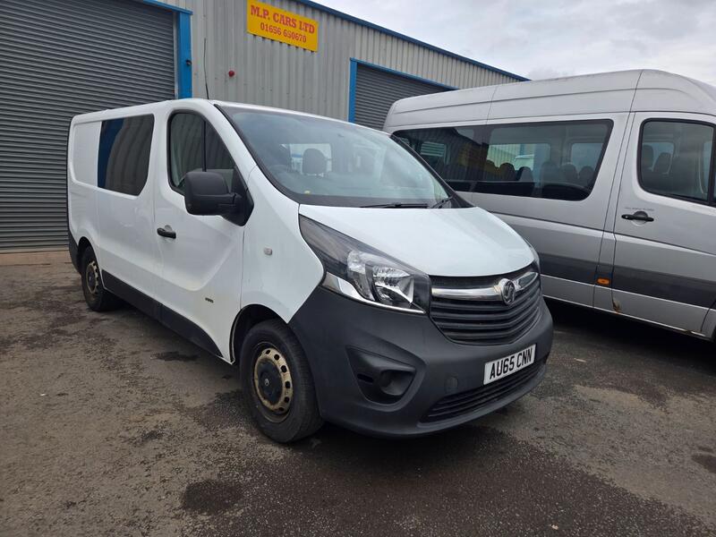 VAUXHALL VIVARO