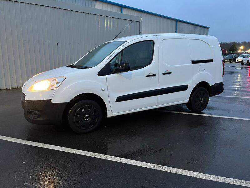 PEUGEOT PARTNER
